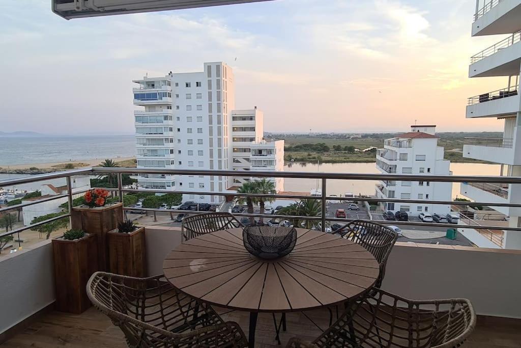 Sunsetmare Vacational Apartment 로지즈 외부 사진