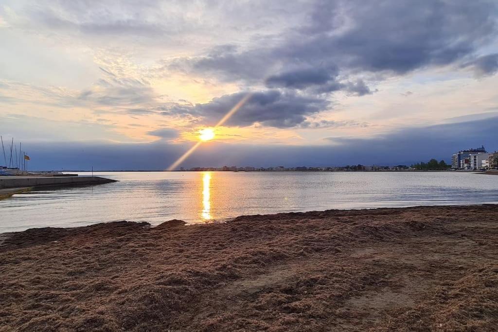 Sunsetmare Vacational Apartment 로지즈 외부 사진