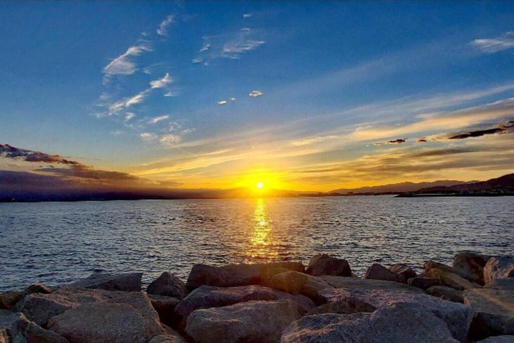 Sunsetmare Vacational Apartment 로지즈 외부 사진